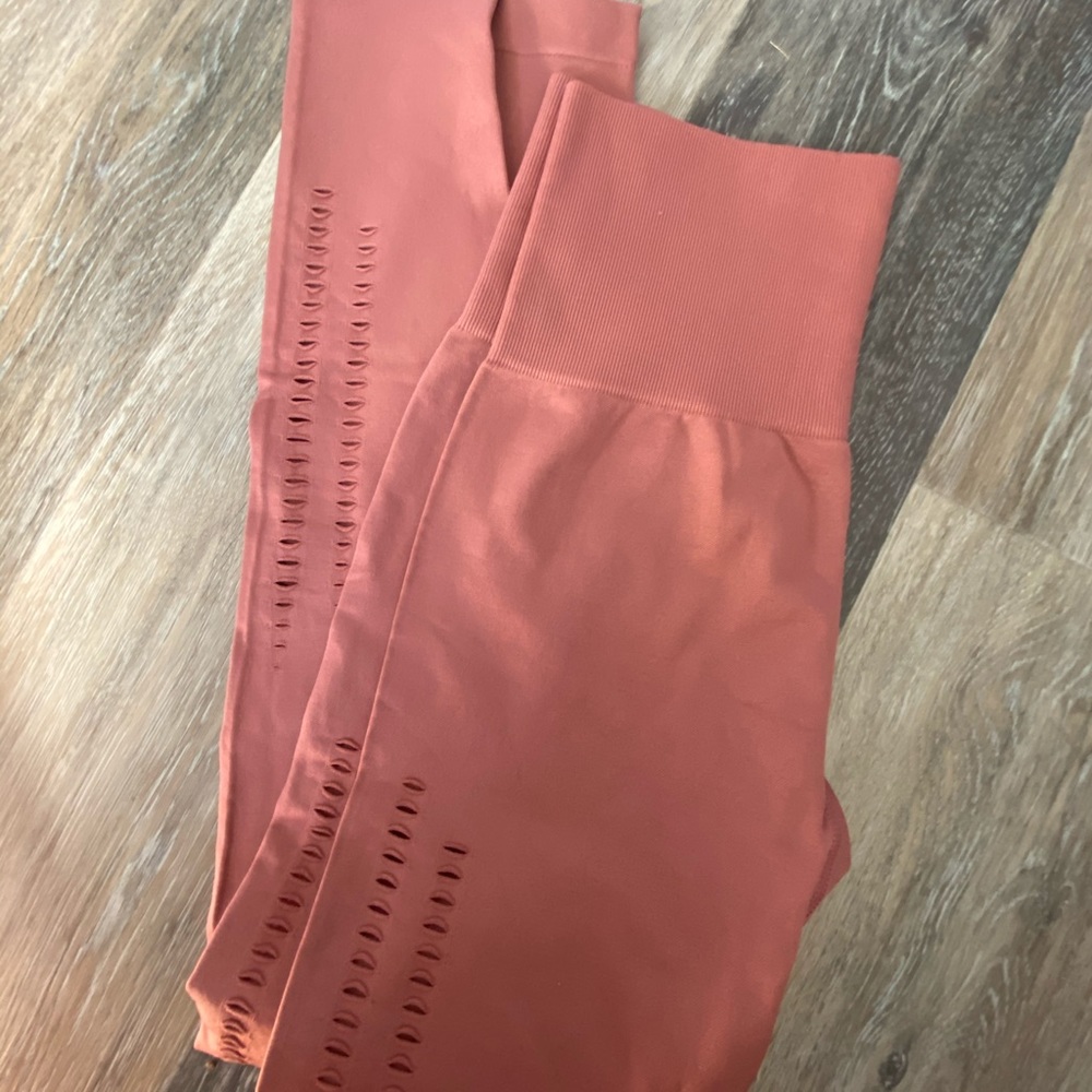 Body engineers- seamless coral leggings with holes
